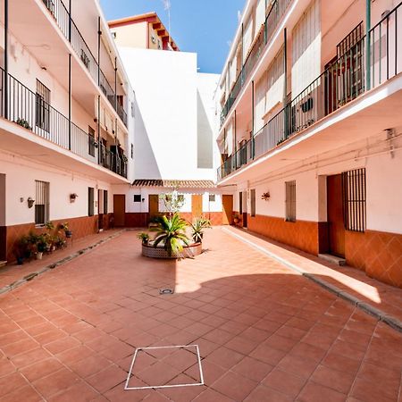 Holi-Rent Salado Appartement Sevilla Buitenkant foto