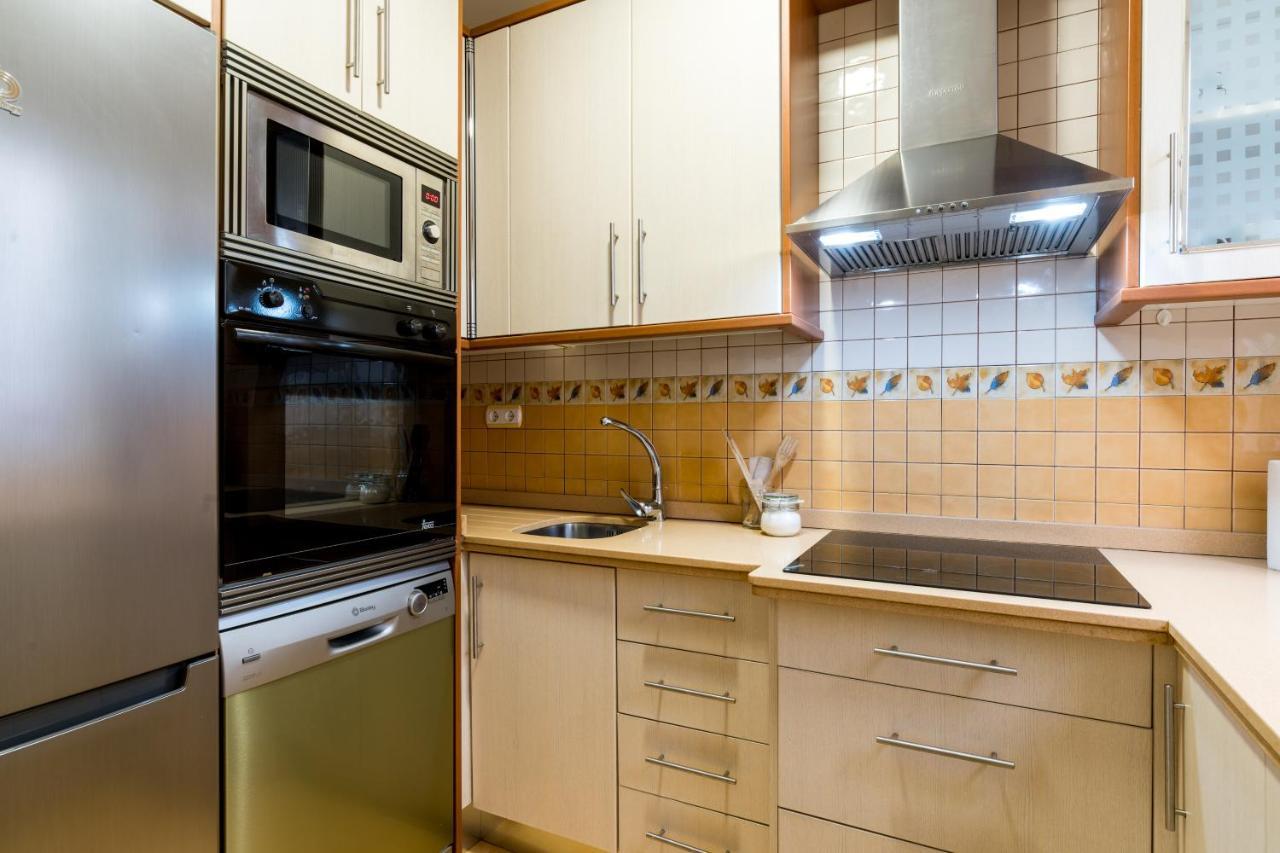 Holi-Rent Salado Appartement Sevilla Buitenkant foto