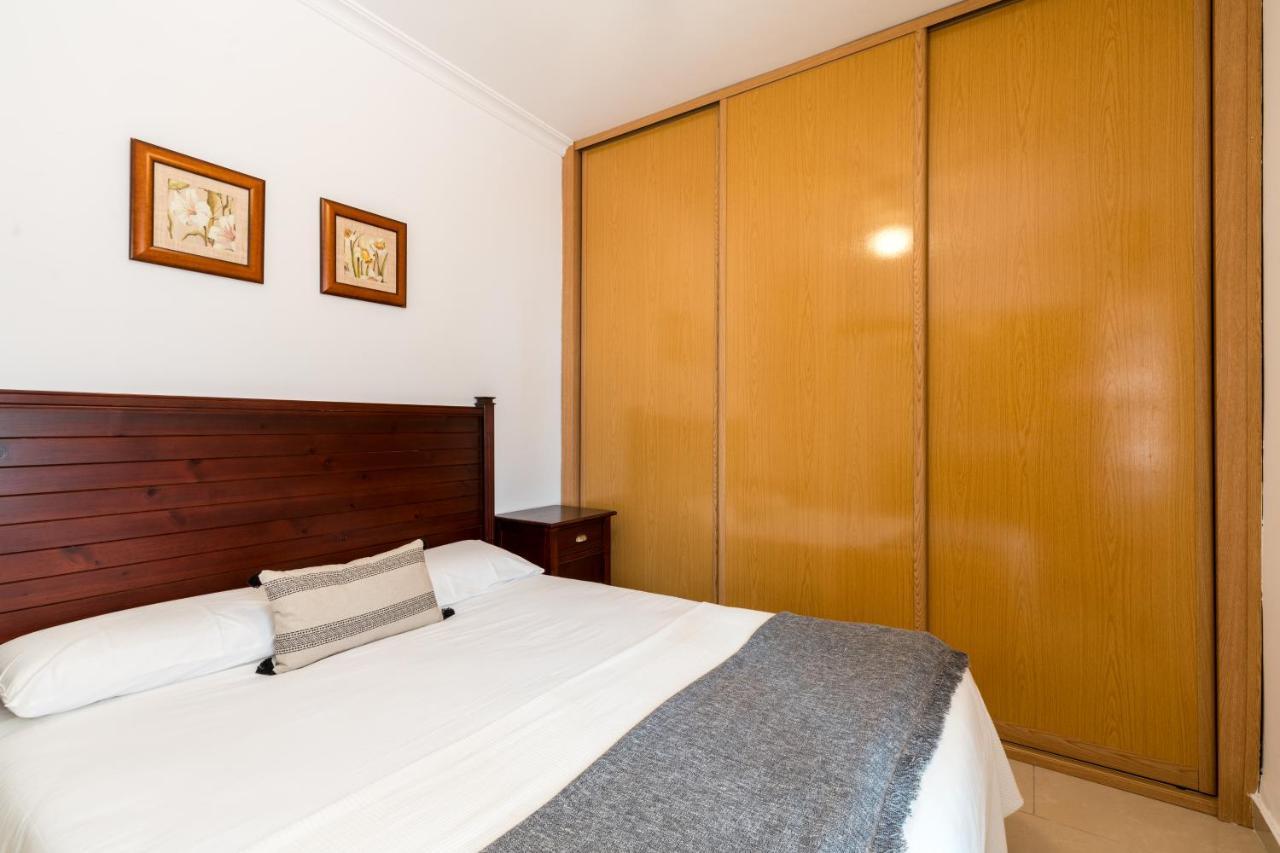 Holi-Rent Salado Appartement Sevilla Buitenkant foto